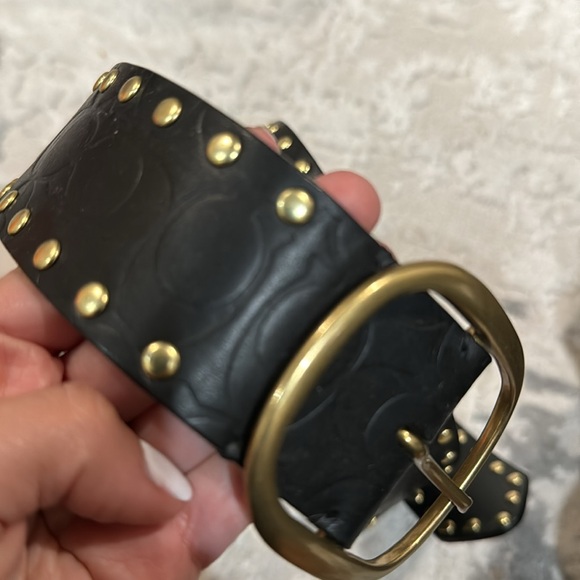 Black and gold studded coach belt - Picture 2 of 6